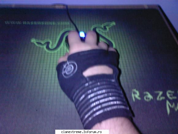 Wallpapere RaZeR - dak esteti cuminti mai uploadez - Membrii